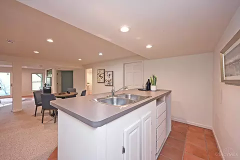Kitchen - 6897 Fox Hill Ln, Cincinnati, OH 45236 photo 7 of 7