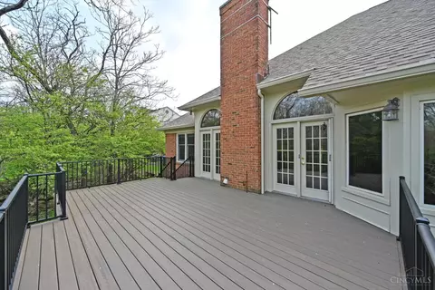 Exterior - 6897 Fox Hill Ln, Cincinnati, OH 45236 photo 7 of 11