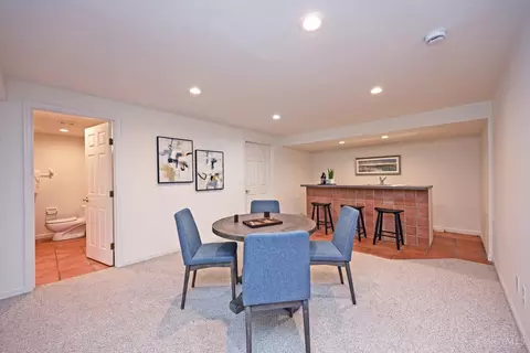 Dining - 6897 Fox Hill Ln, Cincinnati, OH 45236 photo 6 of 7