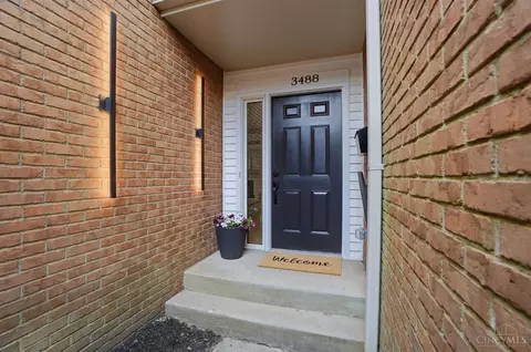 3488 Forestoak Ct, Cincinnati, OH 45208
