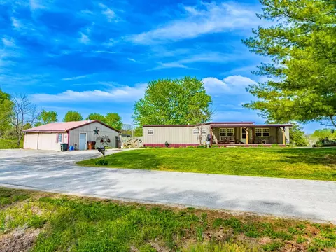 2955 Gingerridge Rd, Manchester, OH 45144