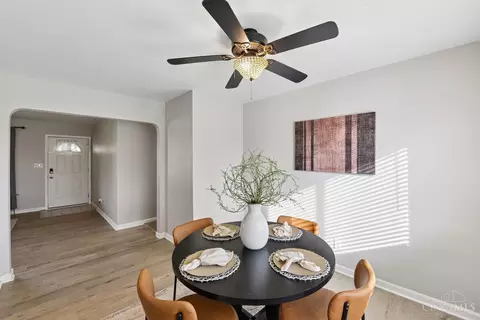Dining - 712 Danbury Rd, Forest Park, OH 45240 photo 4 of 4