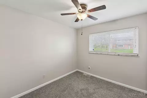 Bedroom - 712 Danbury Rd, Forest Park, OH 45240 photo 5 of 10