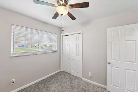 Bedroom - 712 Danbury Rd, Forest Park, OH 45240 photo 6 of 10