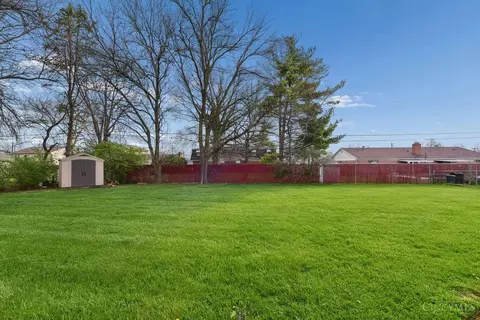 Exterior - 712 Danbury Rd, Forest Park, OH 45240 photo 1 of 6