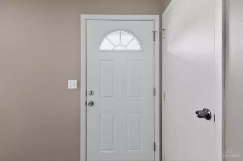 Entry Way - 1990 Bluehill Dr, Cincinnati, OH 45240 photo 1 of 2