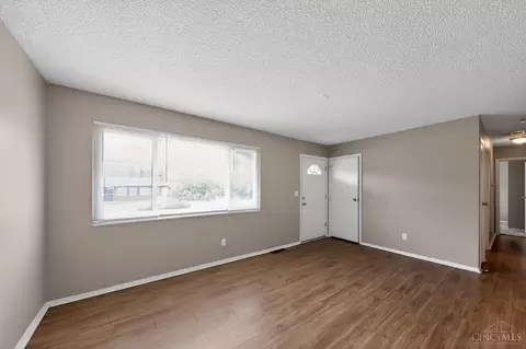 Living - 1990 Bluehill Dr, Cincinnati, OH 45240 photo 2 of 4