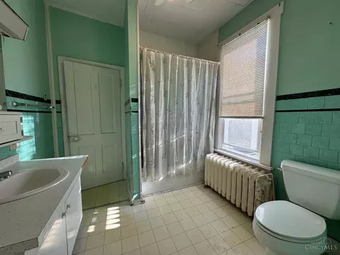 Bath - 405 Main St, Blanchester, OH 45107 photo 1 of 4