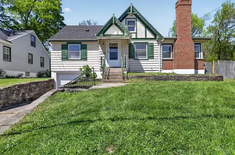 1284 Compton Rd, Cincinnati, OH 45231