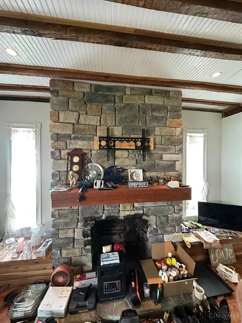 Living - 208 Walnut St, Williamsburg, OH 45176 photo 3 of 3