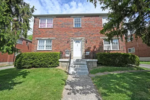 620 Maple Dr, Reading, OH 45215
