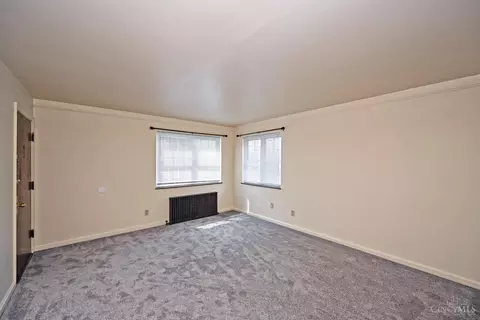 Living - 620 Maple Dr, Reading, OH 45215 photo 4 of 4