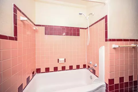 Bath - 620 Maple Dr, Reading, OH 45215 photo 2 of 2