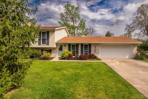 4040 Stony Brook Dr, Hamilton, OH 45011