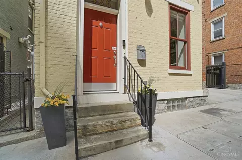 Exterior - 426 Twelfth St, Cincinnati, OH 45202 photo 11 of 12