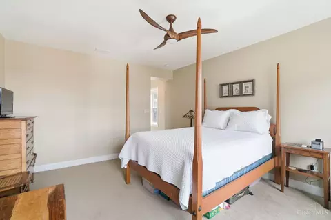 Bedroom - 426 Twelfth St, Cincinnati, OH 45202 photo 5 of 5