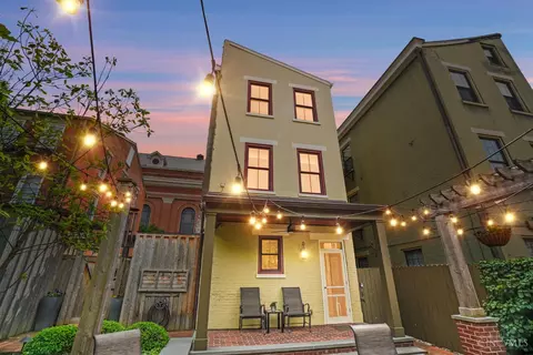 Exterior - 426 Twelfth St, Cincinnati, OH 45202 photo 8 of 12
