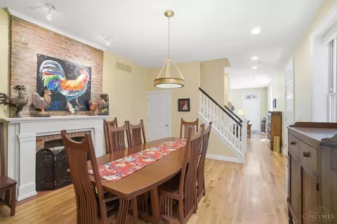 Dining - 426 Twelfth St, Cincinnati, OH 45202 photo 1 of 2
