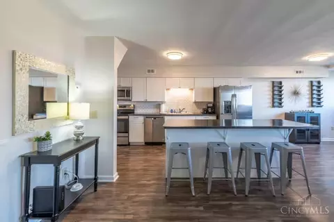 2500 Warsaw Ave, Cincinnati, OH 45204