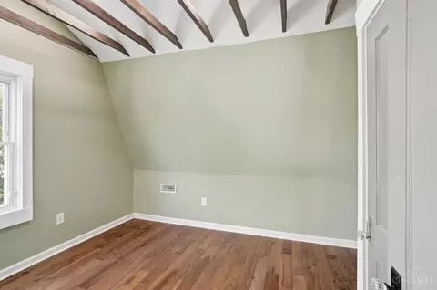 Bedroom - 3352 Bevis Ave, Cincinnati, OH 45207 photo 4 of 7