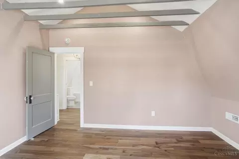 Bedroom - 3352 Bevis Ave, Cincinnati, OH 45207 photo 3 of 7