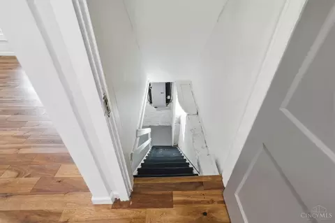 Entry Way - 3352 Bevis Ave, Cincinnati, OH 45207 photo 9 of 11