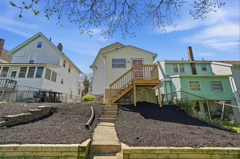 Exterior - 3352 Bevis Ave, Cincinnati, OH 45207 photo 6 of 15