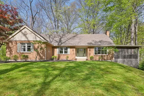 5500 Koester Knl, Batavia, OH 45103