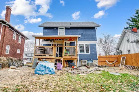 2945 Mignon Ave, Cincinnati, OH 45211 photo 2