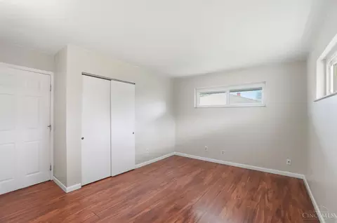 Bedroom - 8796 Neptune Dr, Cincinnati, OH 45231 photo 3 of 6