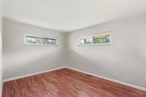 Bedroom - 8796 Neptune Dr, Cincinnati, OH 45231 photo 1 of 6