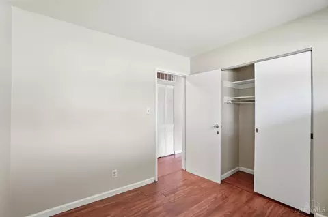 Bedroom - 8796 Neptune Dr, Cincinnati, OH 45231 photo 6 of 6