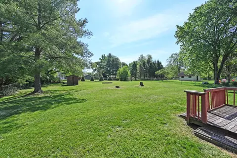 7406 Robin Dr, Hamilton Township, OH 45039 photo 29