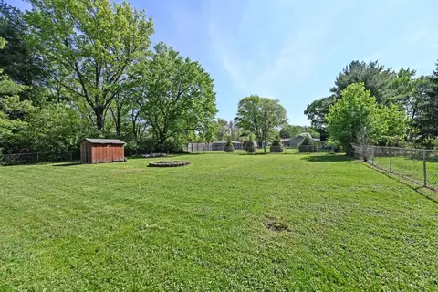7406 Robin Dr, Hamilton Township, OH 45039 photo 34