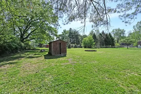 7406 Robin Dr, Hamilton Township, OH 45039 photo 37