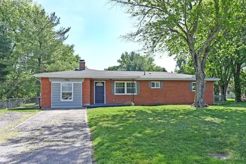 7406 Robin Dr, Hamilton Township, OH 45039 photo 4
