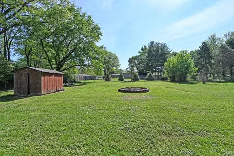 7406 Robin Dr, Hamilton Township, OH 45039 photo 36