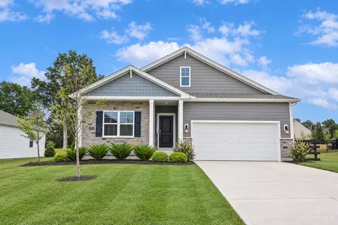 3692 Heritage Farm Ln, Amelia, OH 45102