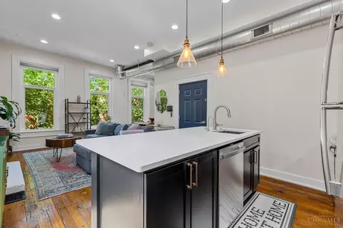 Kitchen - 433 Clark St, Cincinnati, OH 45203 photo 3 of 3