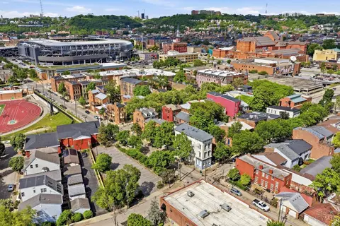 View/Area - 433 Clark St, Cincinnati, OH 45203 photo 5 of 6