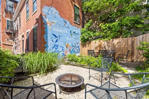 Exterior - 433 Clark St, Cincinnati, OH 45203 photo 2 of 4
