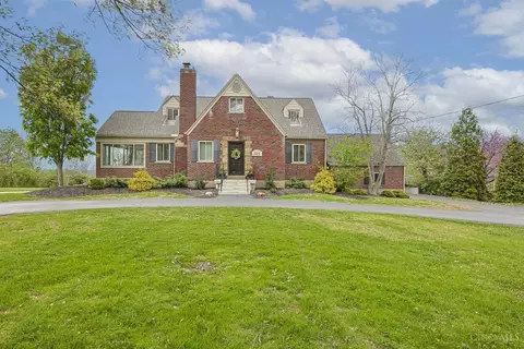 6014 Cherokee Dr, Madeira, OH 45243