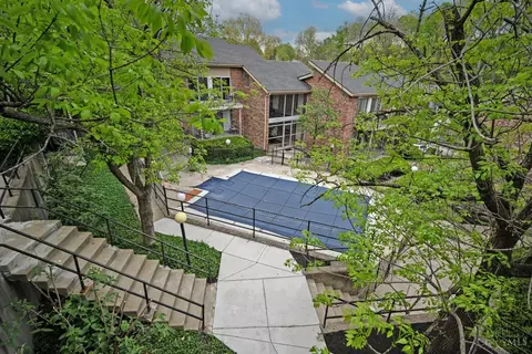 Exterior - 3065 Alpine Ter, Cincinnati, OH 45208 photo 6 of 6