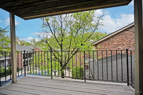 Exterior - 3065 Alpine Ter, Cincinnati, OH 45208 photo 3 of 6