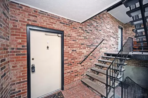 Entry Way - 3065 Alpine Ter, Cincinnati, OH 45208 photo 1 of 1