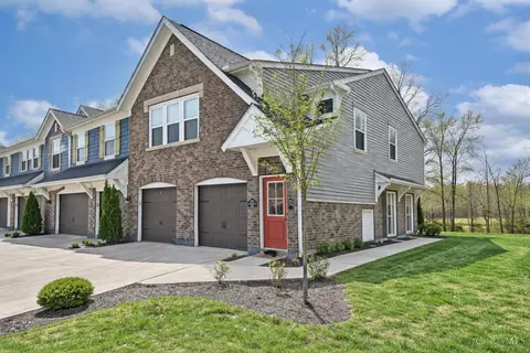 5871 Parkview Ln, Miami Twp, OH 45150