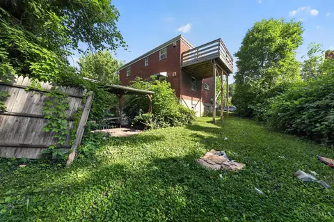 Exterior - 2505 Rack Ct, Cincinnati, OH 45239 photo 7 of 9