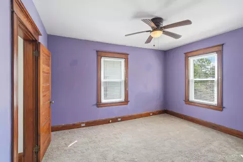 Bedroom - 3761 Ferdinand Pl, Cincinnati, OH 45209 photo 1 of 3