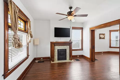 Living - 3761 Ferdinand Pl, Cincinnati, OH 45209 photo 1 of 2