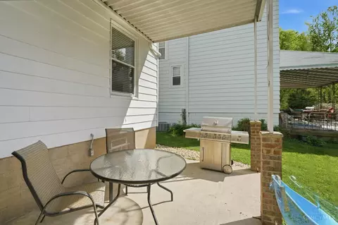 Exterior - 3761 Ferdinand Pl, Cincinnati, OH 45209 photo 12 of 12